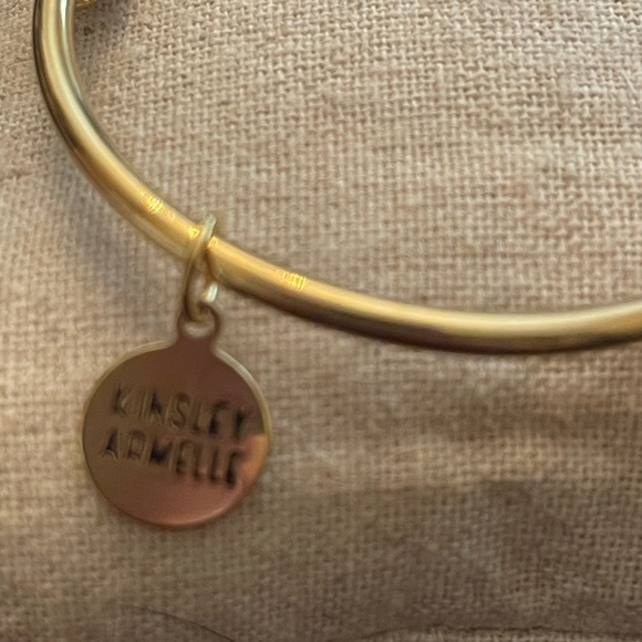 New Goddess Collection S/M Gold Laurel Leaf Bracelet - Picture 3 of 7